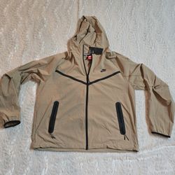 NIKE- DRI-FIT TECH WOVEN