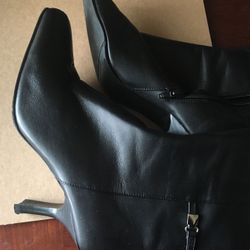 Hillary and Hanson boots