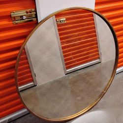Uttermost  46" Round Mirror With Gold Trim And Has Built In Mount For Easy Hanging It retails In The 500.00 Range New And Mine Is Like New ! 