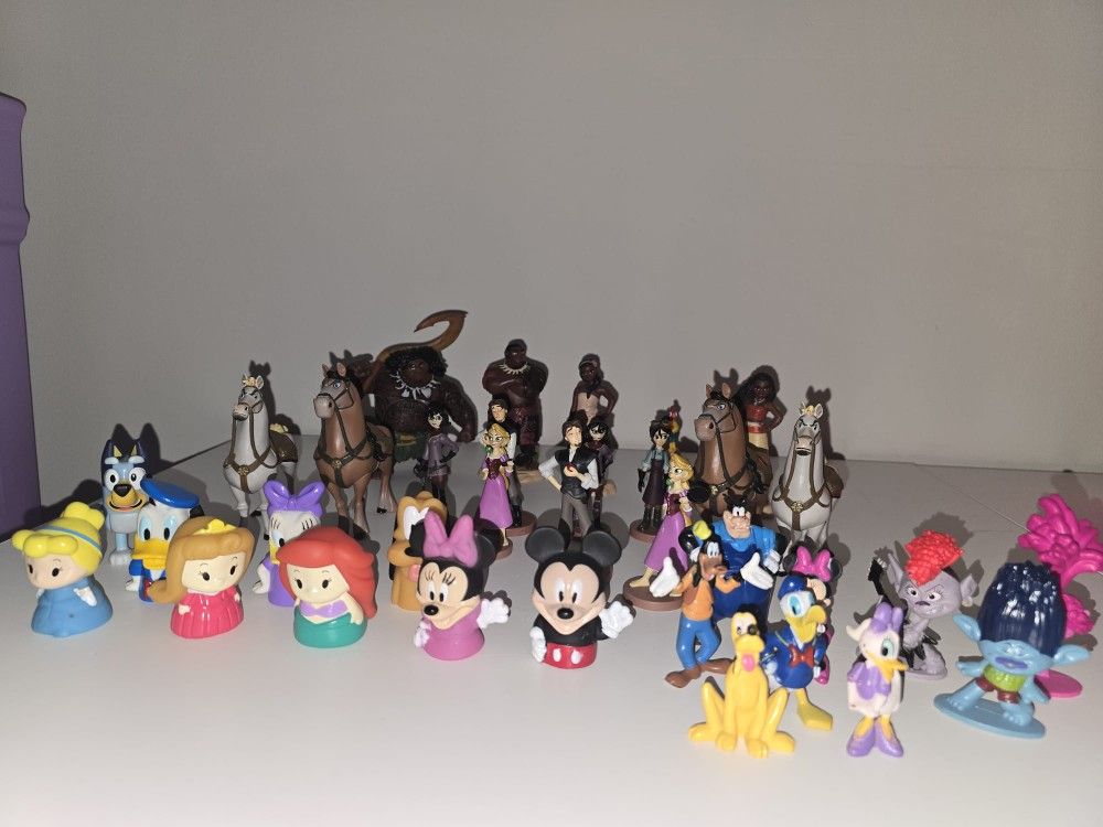 Small figures for children MOANA, BLUEY, DISNEY AND Rapunzel
