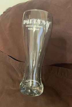 Hollywood Improv Beer Glass