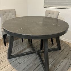 Dining Table & 4 Chairs
