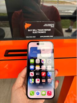 iPhone 14 Pro 128GB Unlocked to any carrier 90 day warranty! We offer financing!