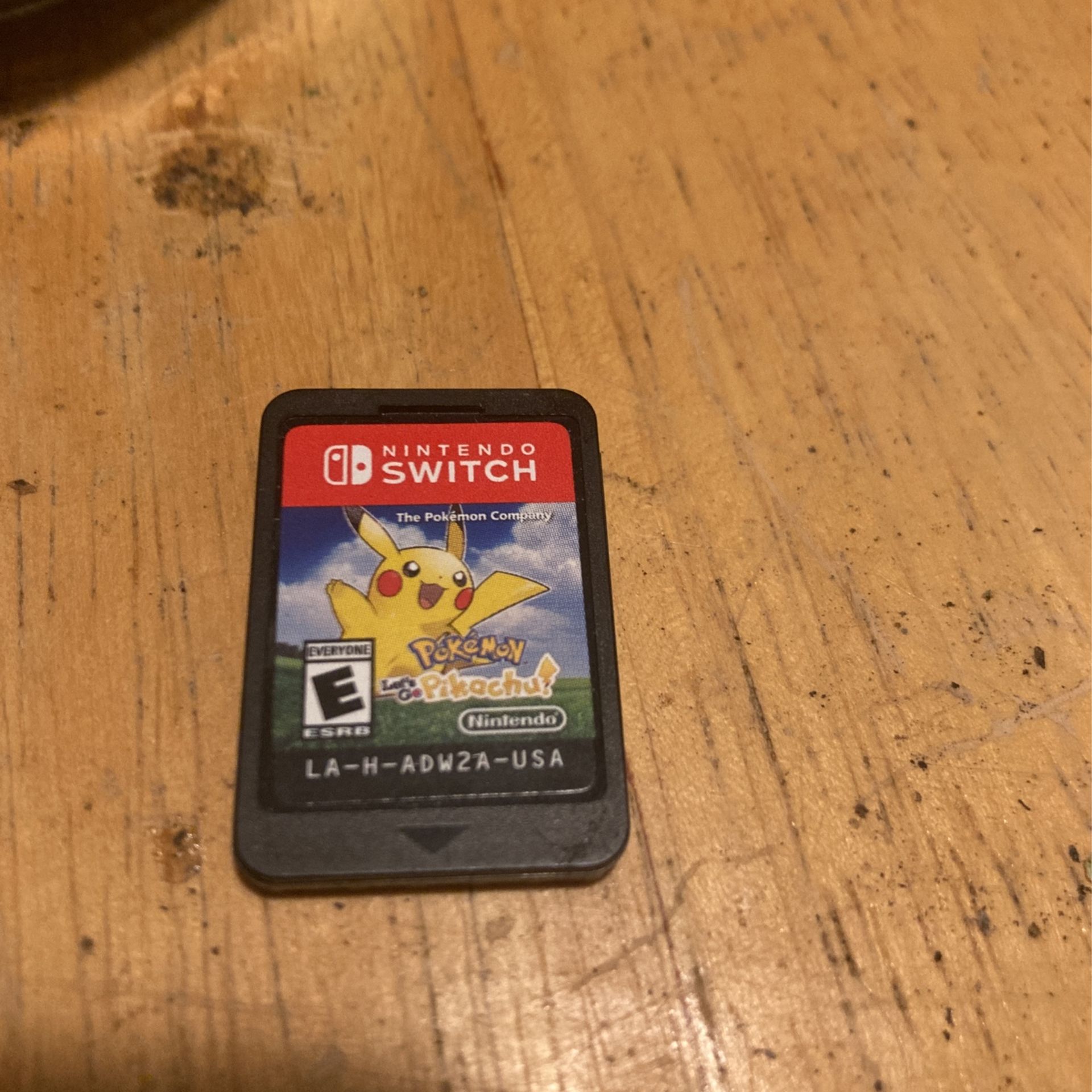 Nintendo Switch Pokémon Let’s Go Pikachu Game