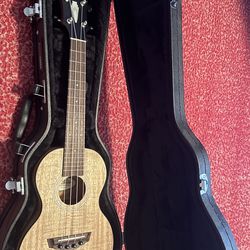 D’ Angelico Premier Bayside CS Acacia Concert Ukulele and Black Case (read description)