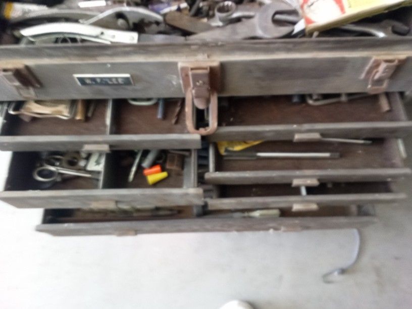 Craftsman Tool Box With Tape And Die 