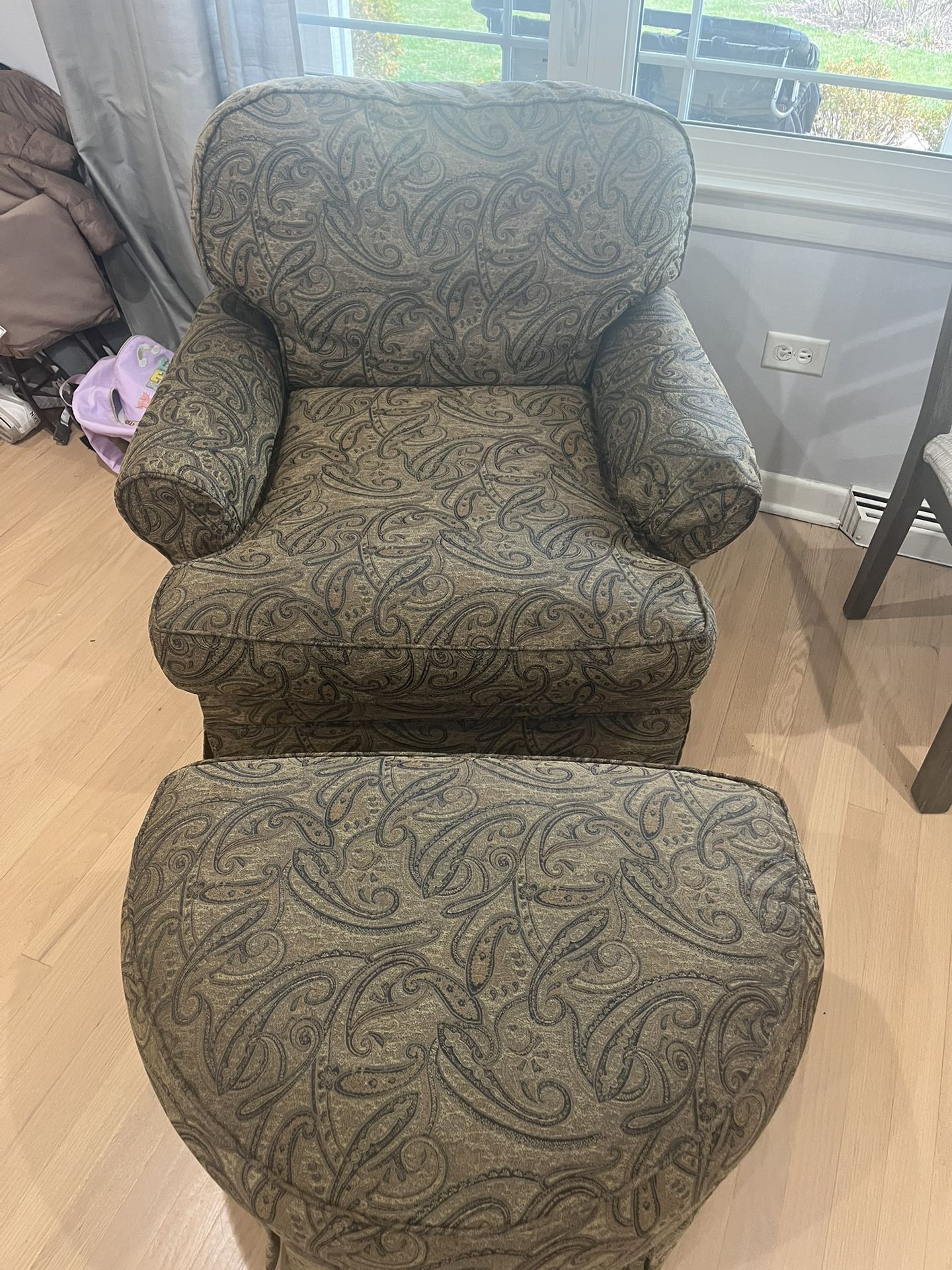 Good Quality Arm Chair + Matching Ottoman 