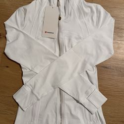 Lululemon define jacket size 4