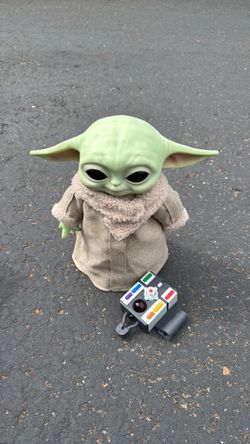 Remote control Baby Yoda