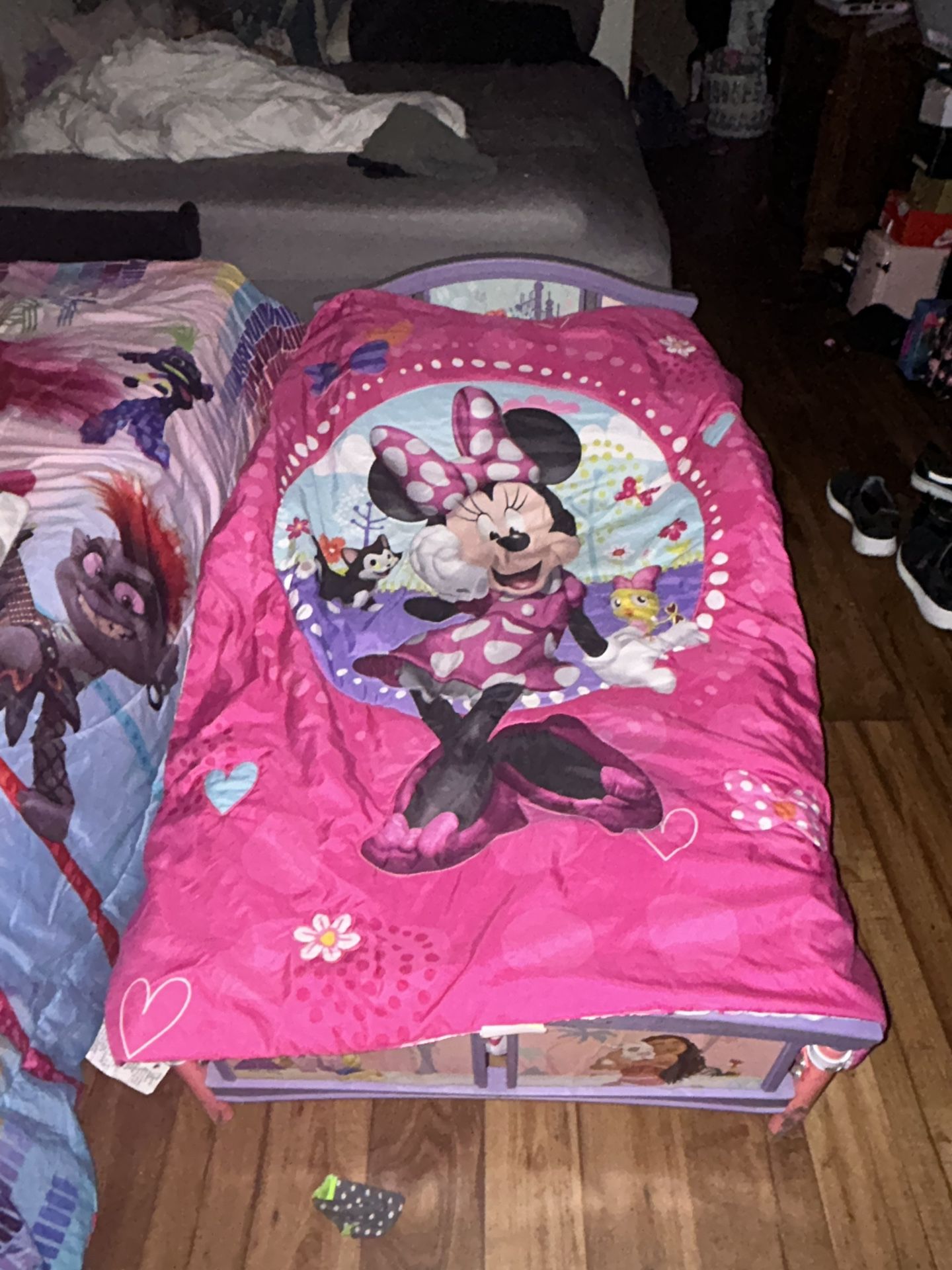 Girl Princess Toddler Bed + 3 Bed Sets 
