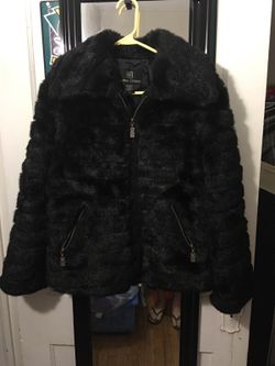 Soft and warm winter coat (Alpine Studio)