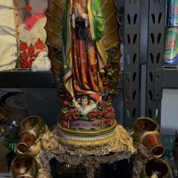 Hermosa Virgen Con Fuente Nueva