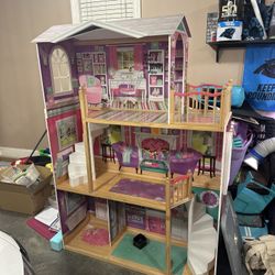 18 Inch Dollhouse