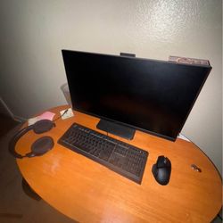 Monitor, Keyboard And Mouse, Headset