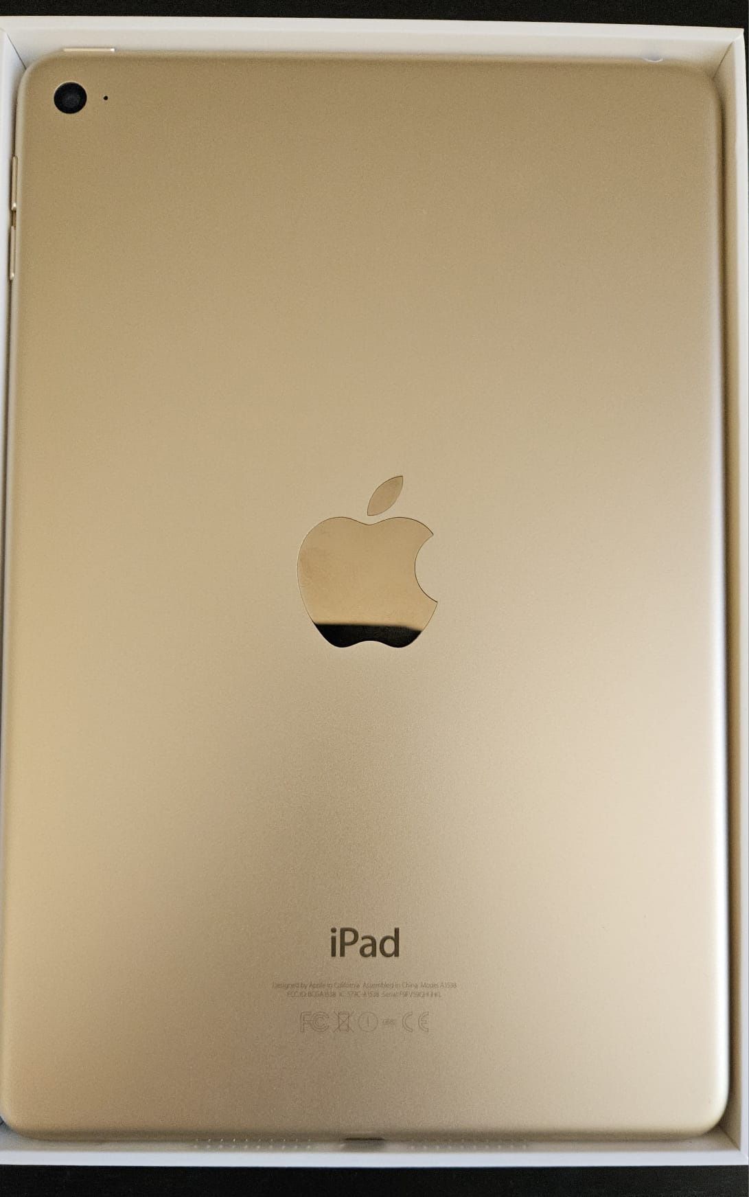 Apple iPad Mini 4 Gold 128gb Wi-Fi MINT condition w/ original box & unused original accessories