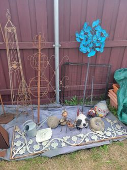 All garden decor, trelluses, spinner, 5 ft bracket