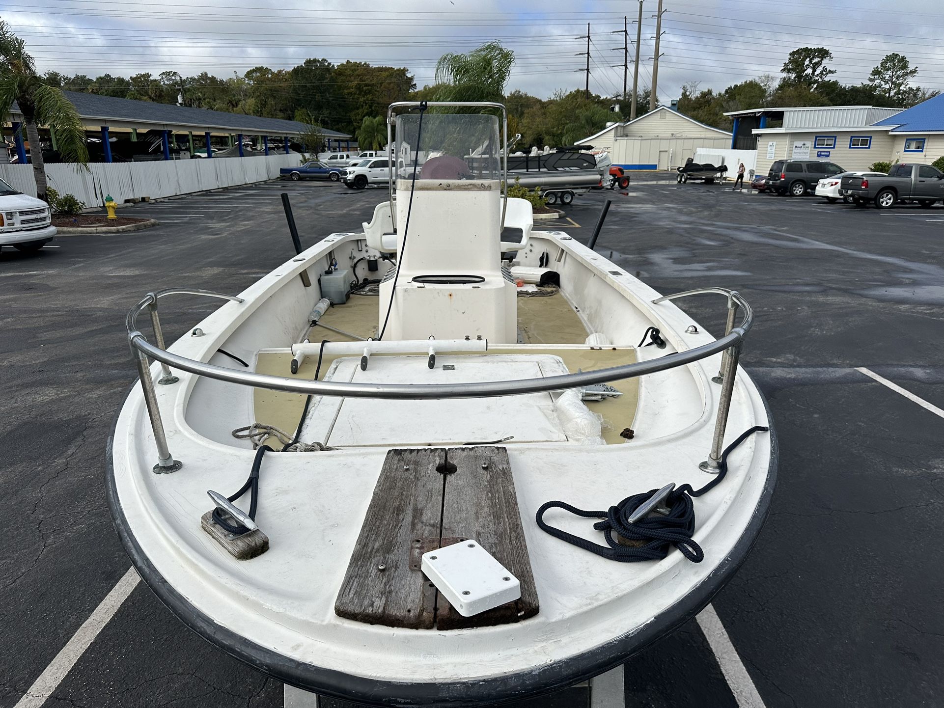 For Sale: Robalo 20 ft Center Console Fishing Boat with Honda VMAX 225** excellent condition  