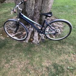 28” Hybrid Bike (7 Speed, Light Weight)