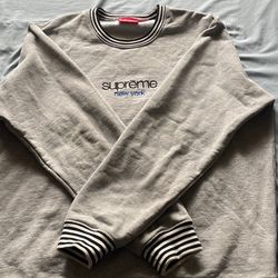 Supreme Crewneck 
