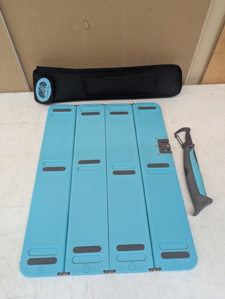 Toadfish Stowaway 12"x16" Cutting Board And 7" Folding Filet Knife