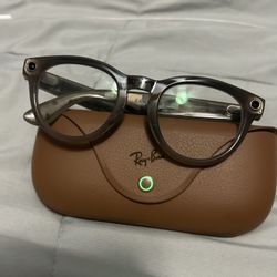 Meta Glasses  Headliner 