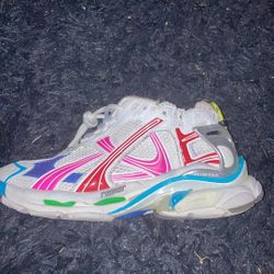 Balenciaga Runners size 42