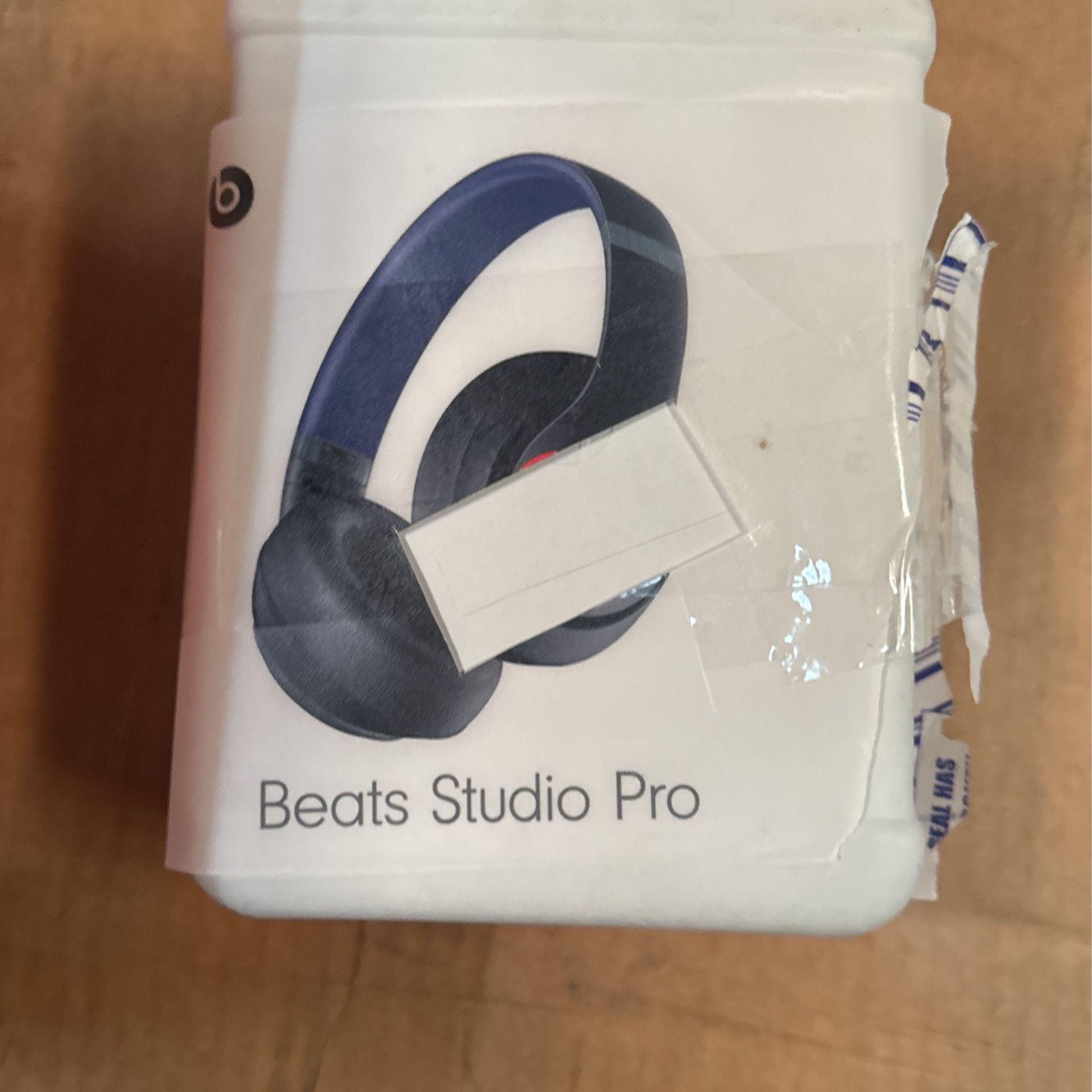 Beats Studio Pro - Wireless Bluetooth Noise Cancelling Headphones - Personalized Spatial Audio, USB-C Lossless Audio, Apple & Android Compatibility, U