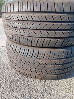 Vendo 2 Llantas Usadas 235 45 18 95 Devida