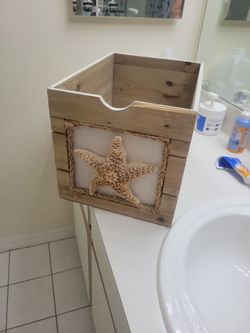Starfish Driftwood Storage Bin