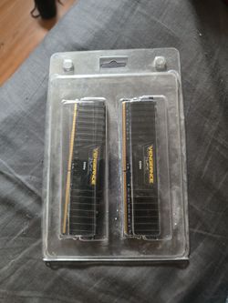 CMK16GX4M2A2400C16 DDR4  (2x8)