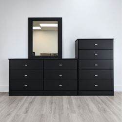DRESSER WITH MIRROR AND CHEST 🆕️