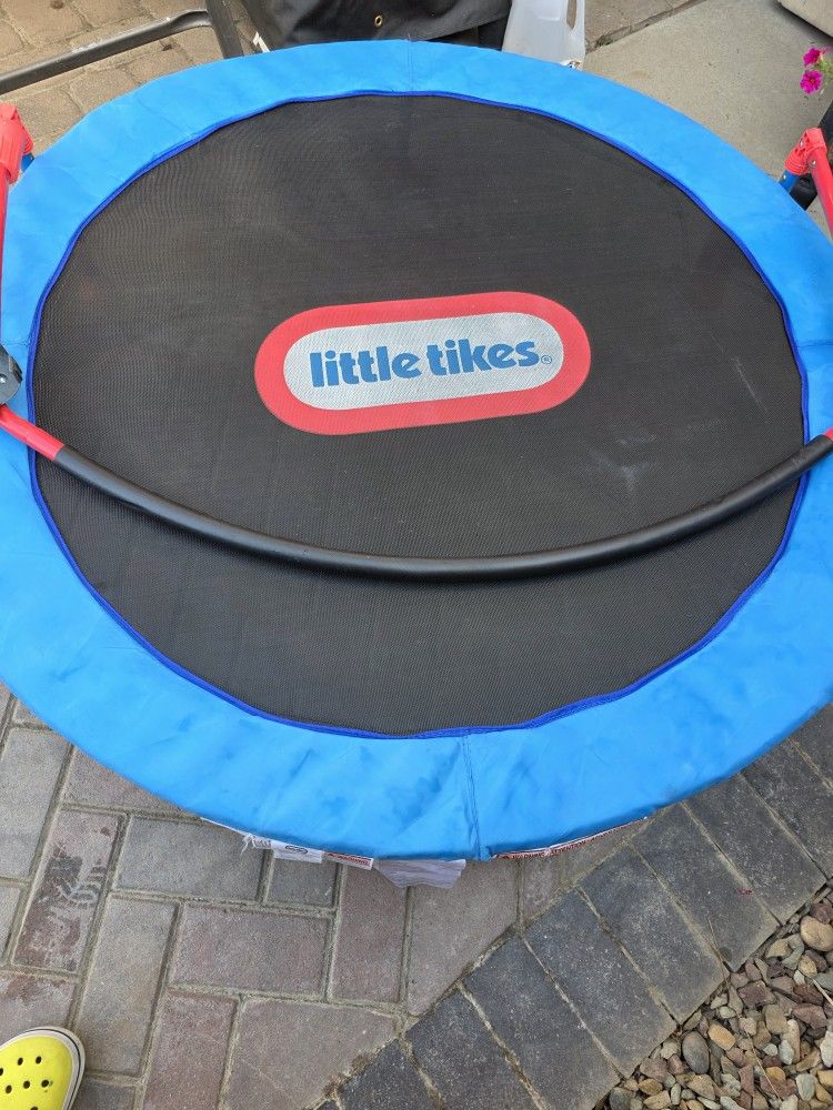 Trampoline