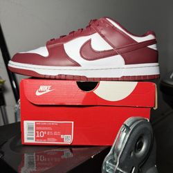 Nike Dunk Low Size 10.5