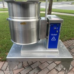 We CLEVELAND Electric Commercial 6 Gallon Steam Jacketed Kettle -#KET-6T -208/240 V