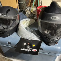 Xl Bell Qualifier W/ New pro tint shield  Extra clear shield  Small HJC helmet