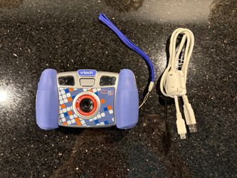 VTech Kidizoom 2MP Flash Photo & Video Camera with Built-in Games for Kids 3+yrs