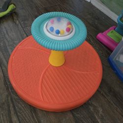 Sit N Spin With Ball Popper