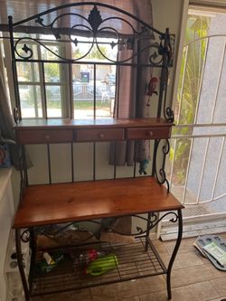 Kitchen hutch
