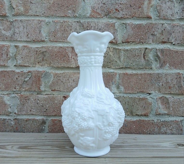 Vintage Imperial Glass-Ohio Loganberry Milk Glass Flower Vase 