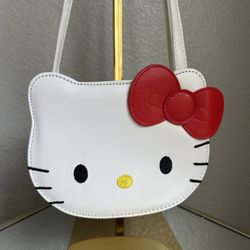 Hello Kitty Crossbody 