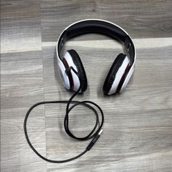 Escape Plantium White and Black bluetooth Headphones

