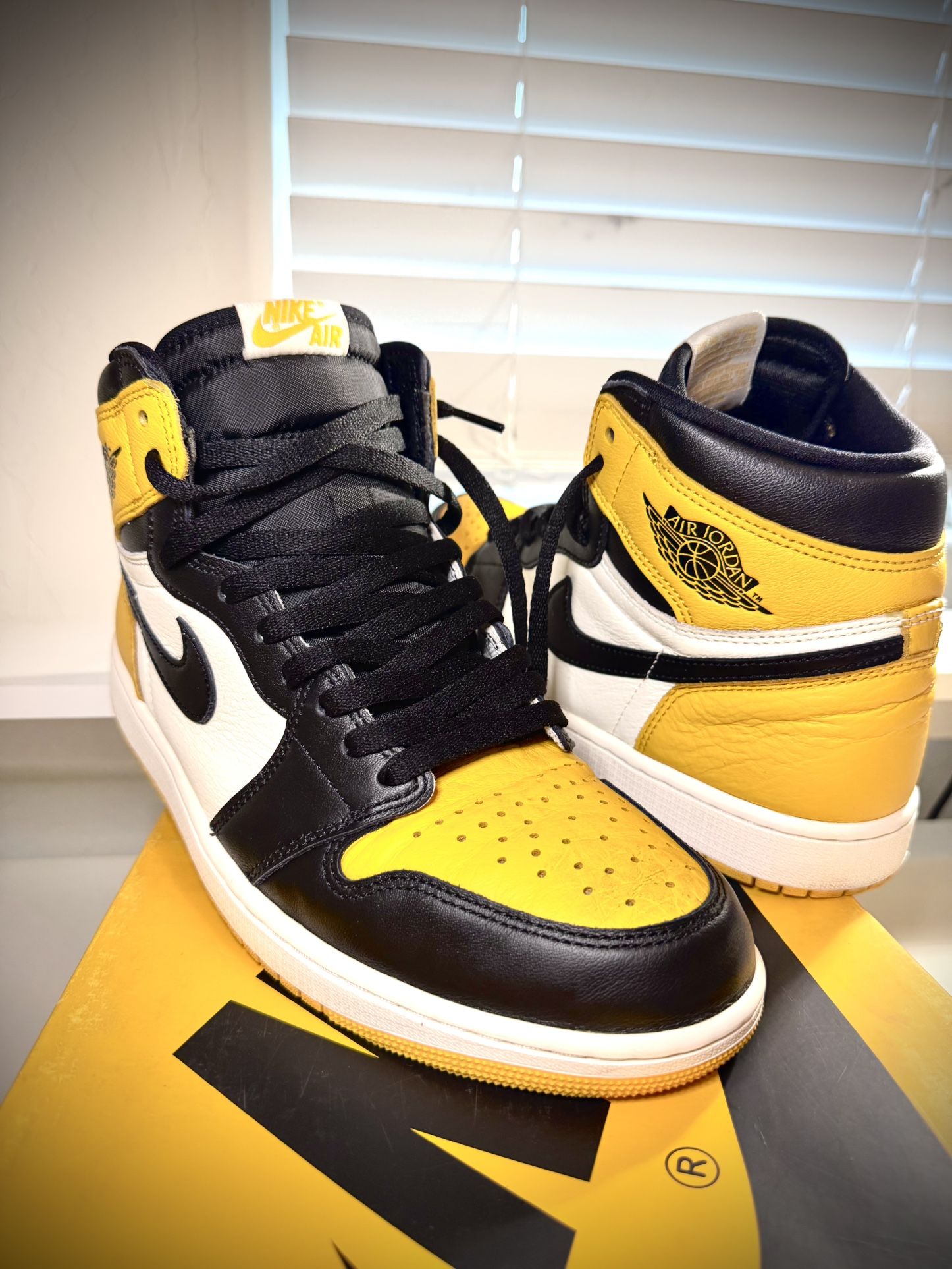 Jordan 1 Retro High OG “Taxi” – Size 10.5