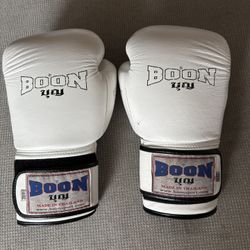 Boon Thai Boxing Gloves Compact 16oz
