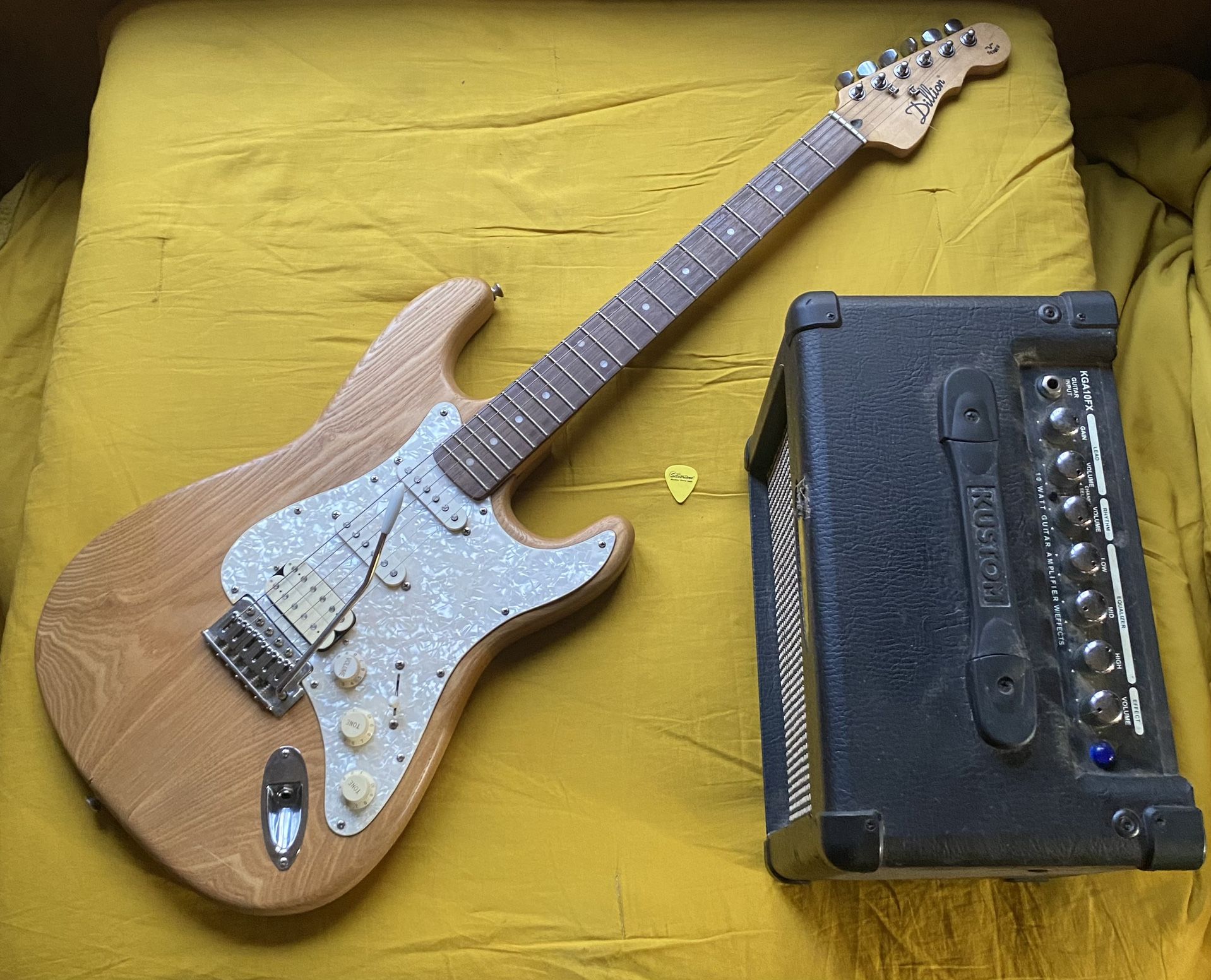 Electric Guitar With Amp