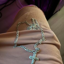 Men’s Silver Jesus Chain With Pendant
