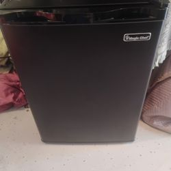 Magic Chef Fridge 