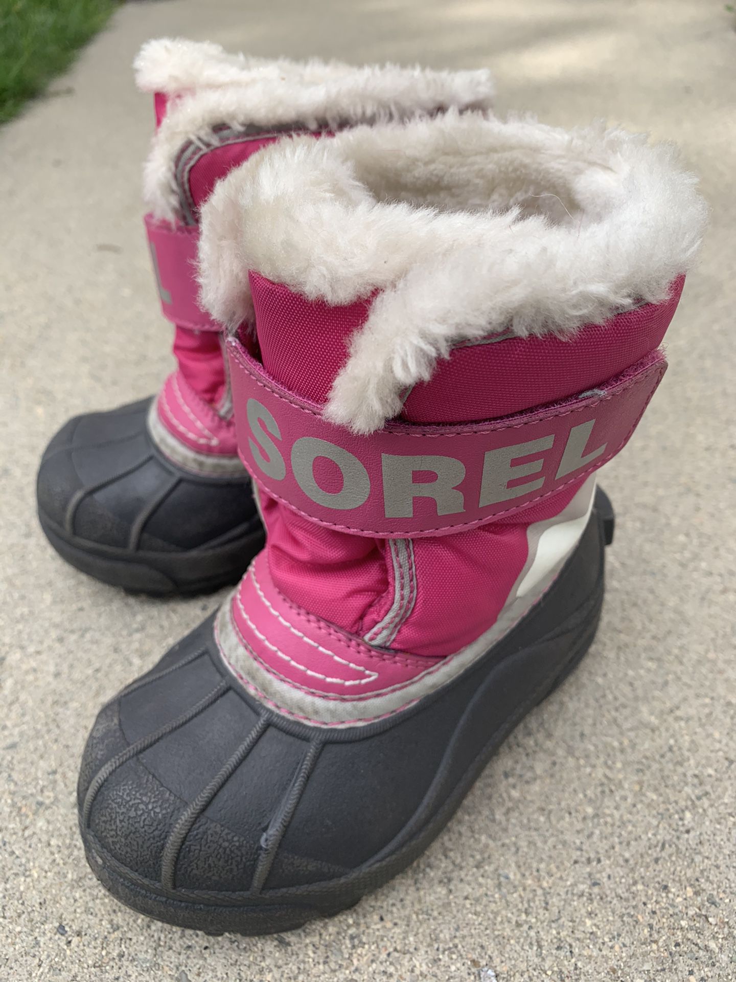Toddler girl Snow Boots - size 8