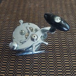 Pflueger  Rocket Fishing Reel 