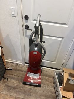 MIELE SALSA Red S7280 Upright Vacuum Cleaner w/ Accessories WORKS
