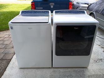 Whirlpool (Cabrio) washer dryer set